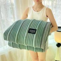 ราคา ผ้าห่มเชื่อมได้ วัสดุกำมะหยี่นม ใหม่สำหรับปี 2025 กระเบื้องตุ๊กตาอเนกประสงค์ เหมาะสำหรับนอนและเชื่อมโยงโซฟา / เตียง (1732950832918201622)