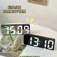ราคา นาฬิกาปลุก LED พร้อมไฟกลางคืน, นาฬิกาดิจิตอล, นาฬิกาอิเล็กทรอนิกส์เดสก์ท็อปคนดังทางอินเทอร์เน็ต, เหมาะสำหรับนักเรียน, เครื่องประดับเดสก์ท็อป Ins ปลุก ตู้ หยอด เหรียญ โบราณ clock (1732968566226585569)