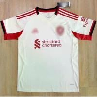 ราคา dzA1868SHOP เสื้อกีฬา ลิเวอร์พูล ชุดเยือน ปี 2025/26 เกรด AAA (แฟนบอล) Liverpool Away 25/26 สีครีม หมุนได้ 360 กระดาษทิชชู่เช็ดหน้า กระดาษชำระ ผงซักฟอก 1 ที่กั้นประตู น้ำยาล้างจ (1733293892226680789)