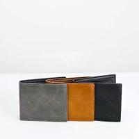 ราคา Taywin Original Style กระเป๋าสตางค์ผู้ชาย รุ่น 130Q25001 บล็อกบัสเตอร์ (1733204490786408392)