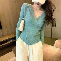 ราคา เสื้อแขนสั้นสไตล์เกาหลีต้นฤดูใบไม้ร่วง แฟชั่นผู้หญิง เรียบหรู เข้ารูป เสื้อไหมพรมถักแขนยาว เสื้อเบสเลเยอร์ใหม่ (1733267596914230584)