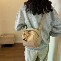 ราคา กระเป๋าสะพายข้างไนลอน แฟชั่นสตรี ดีไซน์สไตล์เมืองลำลอง สีทึบ กระเป๋าซิปด้านหน้า เหมาะสำหรับทำงานและการใช้งานประจำวัน มีให้เลือกใน สีกากี เหลืองมัสตาร์ด ครีม และดำ (1732742467338536470)