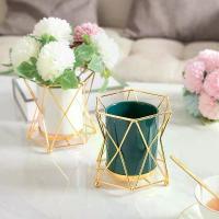 ราคา แจกันเซรามิกใหม่ แจกันแก้วศิลปะเหล็ก ตกแต่งห้องนั่งเล่น โต๊ะอาหาร ตู้ทีวี โต๊ะกาแฟ จัดดอกไม้ประดับ หรือใช้เป็นของตกแต่ง (1733358994050811237)