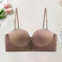 ราคา ยกทรง Yhewear ปิดด้านหน้า 3 ตะขอ ไม่มีการสนับสนุนด้านข้าง สีขาว 1 (1731872078853211952)