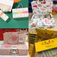 ราคา กล่อง+ถุงหิ้ว10ชุดมีหลายลายใส่คุ๊กกี้ ขนม ทาร์ต มาการอง (1732078926017168387)