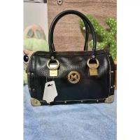 ราคา กระเป๋า Metrocity แท้ สีดำแบบถือ 10 นิ้ว คําแนะนําการขายที่ร้อนแรงในเดือนนี้ ทรง ขนม จีบ เเบรนด์เนม (1733207580828665231)