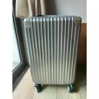 ราคา กระเป๋าเดินทาง Caggioni ถือขึ้นเครื่อง รุ่น Superior silver trolley bag ขนาด 20นิ้ว (1733955917941540227)