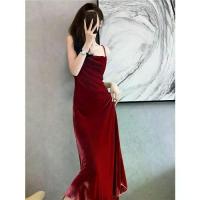 ราคา 50% OFF2025 Hong Kong Style French Retro Sexy Swing Collar Autumn Winter Red Velvet Strap Dress Party Evening Gown Long Dress for Women (1733563334556353854)