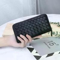 ราคา Popular hand-woven sheepskin long wallet for women. large capacity There are several card slots. Simple Classic Zipper Wallet (1733561455600960572)