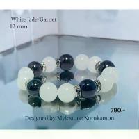 ราคา กำไลหยกขาว /โกเมน White Jade&Garnet กำไลหินมงคล ขนาด 12 มิล (1734362651545798087)