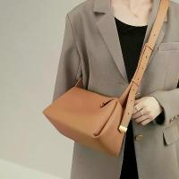 ราคา กระเป๋า Messenger, หนังวัวสีดำ, หนังใหม่ 2024, ระดับไฮเอนด์, กระเป๋าสะพายข้างบาแกตต์, หนังนิ่ม, เหมาะสำหรับฤดูร้อน, สำหรับผู้หญิง (1731621269845085131)