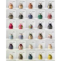 ราคา กระเป๋า Chaksarn รุ่น Mini Krathip กระเป๋าเสื่อกก กระเป๋าผ้าไหมมัดหมี่ ผสมหนังวัวแท้ (1729741551900920548)