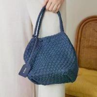 ราคา กระเป๋าโฮจิ ทรงหิ้ว ผ้ายีนส์สาน พร้อมป้ายแท็ก แถมกระเป๋าใบเล็ก #907 คําแนะนําผลิตภัณฑ์ใหม่ของเดือนนี้ กระเป๋าสตางค์ ใบเล็ก shoulder bag ลิน แท้ จาก ช้อป (1733416797804136106)