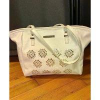 ราคา กระเป๋าหนังสีขาว NINE WEST ทรงโท้ท ผ้า ทอ กระเป๋าสตางค์ ใบเล็ก พิกัด ช๊อปมันส์ วันเงินเดือนออก แถม ถุงกระดาษฟรี ทุกออเดอร์ shouder bag ลูก ฟูก หนัง กลับ (1733121296636610436)