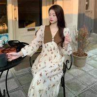 ราคา ชุดเดรสสำหรับผู้หญิง กระโปรง Midi แขนยาว คอตุ๊กตา ลายดอกไม้ สไตล์เกาหลี (1729716778378431157)