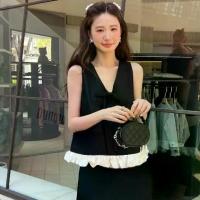 ราคา (พร้อมส่ง)รุ่น(GMGTN-เซ็ทกระโปรง)ชุดเซ็ท(เสื้อแขนกุด+กระโปรง)สีดำ สีเทา,ผ้าซาติน ดีเทลชายแต่งระบายสีขาว เพิ่มความหวาน (1734153777934337547)