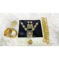 ราคา [พร้อมส่ง] เครื่องประดับชุดไทย ชุดสร้อย เข็มกลัด กำไล สังวาลย์ ครบเซต (1732473446480316197)