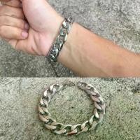 ราคา สร้อยข้อมือ ovalเหลี่ยมตัดข้าง 12มิล สแตนเลสแท้100% โซ่ โซ่ข้อมือ เลสข้อมือ ข้อมือ กำไล ผู้ชาย (1729449450495707541)