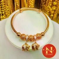 ราคา พร้อมส่งจากไทย กำไล สีนาค ห้อยช้างน้อย ปรับขนาดได้สวยจริง%#นพคุณห้างทอง# (1732516227096741611)