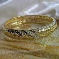 ราคา กำไล ทรงกลม งานบล้อกร้านทอง สวย ขนาดm L น้ำหนัก2สลึง ใส่ได้ทุกโอกาสสไต ตะวันออกกลาง (1731607943770572390)