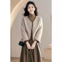 ราคา 2025 ฤดูใบไม้ร่วง สไตล์เกาหลีใหม่ เสื้อโค้ทขนสัตว์หรูหราที่ได้รับแรงบันดาลใจจากชาแนลสำหรับผู้หญิง เสื้อ ทวิต กั๊ก คริสต์มาส แขน ยาว ยูนิโคล่ หญิง pomelo fashion เสื้อผ้า ร่ม ผู้ (1733624011506419303)