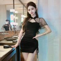 ราคา ชุดเดรสรัดรูป วัสดุผสมลูกไม้-ตาข่าย ดีไซน์เพรียวบางและกระชับสัดส่วน เหมาะสำหรับชุดตัวหนา ชุดราตรี ลูกไม้ ผูก เอว ชุด ไป งานแต่ง ธีมสี ฟ้า ผู้ หญิง เสื้อผ้า แบรนด์ ชี อิน เดส painted dress สาวอวบ เดรส