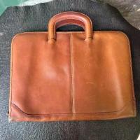 ราคา กระเป๋าถือ กระเป๋าใส่เอกสาร กระเป๋า messenger (มือสอง) คําแนะนําการขายที่ร้อนแรงในเดือนนี้ ปากกา ไอแพด (1733185453841745651)