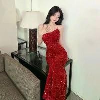 ราคา ชุดเดรสแขวน สีแดง สำหรับผู้หญิง ฤดูใบไม้ผลิ คุณภาพสูง ทรงสลิมฟิต ปลอกหางปลา ชุดราตรี ยาว ปีใหม่ 2024 (1734061879325918662)