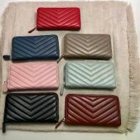 ราคา กระเป๋าสตางค์ใบยาว หนังแกะ แท้นอก-ใน แบรนด์Lovera ทรง หมอน ยอดฮิต polar boll new bag เเฟชั่น ผู้หญิง (1733317431918888930)