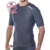 ราคา [พร้อมส่ง] เสื้อรัดกล้ามเนื้อแขนสั้น ชาย FITSUITS ORIGINAL FM-S002-02 สีเทา เสื้อรัดกล้ามเนื้อ ชุดกีฬา วิ่ง โยคะ ฟิตเนส (1732956369467836248)