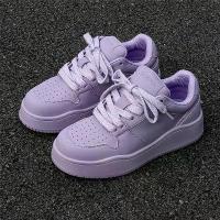 ราคา รองเท้าผ้าใบสีรุ้ง สำหรับผู้ชายและผู้หญิง มาใหม่ในปี 2024 รองเท้าไม่มีส้นหนังนิ่มระบายอากาศ พื้นหนา รองเท้าเพิ่มความสูง เหมาะสำหรับคู่รัก รองเท้ากีฬาลำลอง บาจา แท้ สายแฟ ของเเท้ สี ขาว รองเท้า (173220