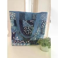 ราคา กระเป๋าสะพายไหล่ งานแฮนด์เมด ผ้าฝ้ายสีย้อมคราม เพิ่มงานปักมือ by oyster ลดราคา shouder bag ทรง หมอน ชามูน moss doom shoulder (1733721169718052682)