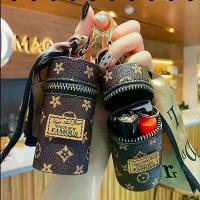 ราคา Miniso กระเป๋าสตางค์ ประณีต ระดับไฮเอนด์ จี้พวงกุญแจ กระเป๋าใส่หูฟัง ลิปสติก ซองจดหมาย พวงกุญแจ กระเป๋าถังย้อนยุค จี้มินิมอล [COD] (1732091894947612218)