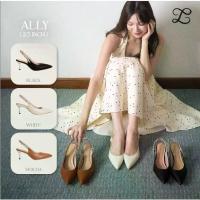 ราคา รองเท้าส้นสูง รุ่น Ally ส้นสูง 2.5 นิ้ว สีขาว ดำ โมคา [รองเท้าสำหรับงาน รองเท้าน่าปาร์ตี้ รองเท้ารับปริญญา] (1734129652748354879)