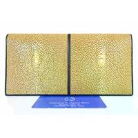 ราคา กระเป๋าสตางค์ผู้หญิง หนังปลากระเบนขัดมันแท้ 100% รุ่น 2 พับยาว หนังเงางาม สีทอง ใส่การ์ด บัตรเครดิต สินค้าใหม่ ราคาถูก (1733898887141754409)