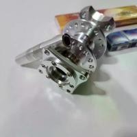 ราคา ดุมหลังย่อ หลังดิส สีเงิน โซนิค + ลูกปืน 6301 2ลูก + ซี่ลวดสำหรับใส่ดุมย่อ 1ชุด (1733718397510190107)