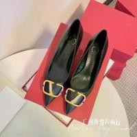 ราคา รองเท้าส้นสูง ส้นกริช สำหรับผู้หญิง หน้าแหลม ปั๊ม Rhinestone ชุดสวย รองเท้าแตะปิดนิ้วเท้า สีเงิน สุดฮอต (1730805839709374913)