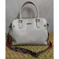 ราคา กระเป๋า ANNE KLEIN สีขาว สายสตรีท ขนาด12*11 ของแท้100% แถมจัดส่งฟรีค่ะ คําแนะนําผลิตภัณฑ์ใหม่ของเดือนนี้ (1733916191134483565)