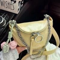 ราคา กระเป๋าสะพายข้างโซ่สไตล์เกาหลีสำหรับผู้หญิง, กระเป๋าข้างมีสไตล์, กระเป๋าสะพายไหล่ผ้าควิลท์สไตล์เกาหลี, แฟชั่น, มาใหม่ในปี 2568 (1731970127633155522)