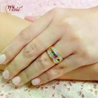 ราคา ส่งฟรี แหวน นพเก้าแถวข้าง เครื่องประดับไทย พูนทรัพย์ มีใบรับประกัน RD151R400 (1729725078610414546)