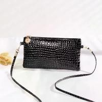 ราคา กระเป๋าสี่เหลี่ยมเล็ก ลายจระเข้ สำหรับผู้หญิง สไตล์เกาหลีและญี่ปุ่น กระเป๋าใส่เหรียญ มือถือ ไหล่ สะพายข้าง หนังสิทธิบัตร พร้อมพวงกุญแจ โทรศัพท์ และกระเป๋าใส่เหรียญ (1732066275778266639)