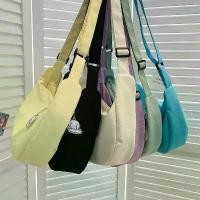 ราคา กระเป๋าสะพายข้างผู้หญิงสไตล์เกาหลีขนาดใหญ่ - กระเป๋าถือไนลอนสีพื้นพร้อมซิปปิด สีพาสเทลและสีสดใส (ขาว, ม่วง, เขียว, เหลือง, ดำ)| กระเป๋าถือแบบมินิมอลสบายๆ พร้อมฮาร์ดแวร์สีทอง กระเ (1734066841505334574)