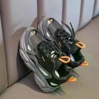 ราคา รองเท้าแฟชั่นเกาหลีคุณภาพสูงสำหรับเด็กผู้ชาย วิ่ง โรงเรียน สีขาว ดำ รองเท้าแบน รองเท้าผ้าใบสำหรับเด็กวัยรุ่น ลดราคา (1733399321254266061)