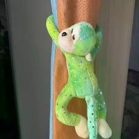 ราคา ตุ๊กตาลิง ขนาดใหญ่ ตุ๊กตาลิงแขนยาว ป้องกันการชนกัน ตุ๊กตาลิงน้อย ตุ๊กตา ผ้าม่าน ผูกโบว์ ของขวัญ Pvin (1733156313645614741)