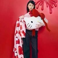 ราคา หมอน+ผ้าห่ม Hello Kitty จากแบรนด์ TBH มาใหม่ (1733993516574934077)