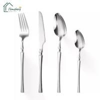 ราคา HOMEBERG 4ชิ้น ชุดช้อนส้อมมีด ด้ามลายยุโรป ช้อน ส้อม มีด ช้อนกลาง ช้อนส้อม ชุดช้อนส้อม ช้อน ส้อม สแตนเลส ช้อนส้อมสวยๆ ช้อนสแตนเลส แบบหนา (1734086296136812262)