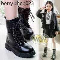 ราคา จัดส่งจากประเทศไทยHot saleรองเท้าบูทเด็กสีดำ Doc Marten รองเท้าบูท รองเท้าบูททหารสำหรับเด็ก รองเท้าบูท ไซส์ 27-37 (1734068099602482806)