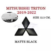 ราคา (1ชิ้น) โลโก้ฝาท้าย สีดำ แบบครอบทับ มิตซูบิชิ ไทรทัน 2019-2022 Mitsubishi triton GLX L200 สติ๊กเกอร์ โลโก้ท้ายรถ LOGO คําแนะนําการขายที่ร้อนแรงในเดือนนี้ (1732939536301851845)