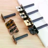 ราคา ฮาร์ดแวร์ ป้องกันการโจรกรรม ล็อคโซ่ประตู อลูมิเนียมอัลลอยด์ งานหนัก ล็อคประตูรักษาความปลอดภัย โซ่แบบยืดหดได้ ใช้งานเงียบ กลอนประตูแบบซ่อน การเดินทาง (1734359549911532738)