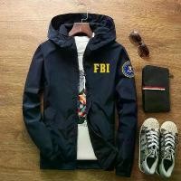 ราคา เสื้อแจ็คเก็ตมีฮู้ดผู้ชาย แบรนด์ มาใหม่ เหมาะสำหรับฤดูใบไม้ผลิและฤดูใบไม้ร่วง แฟชั่นลำลอง เสื้อกันฝน ซิป ทรงสลิมฟิต แจ็คเก็ต FBI (1734272061435184994)
